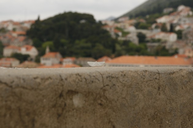 Das Schiffchen auf den Stadtmauern von Dubrovnik / Kroatien.