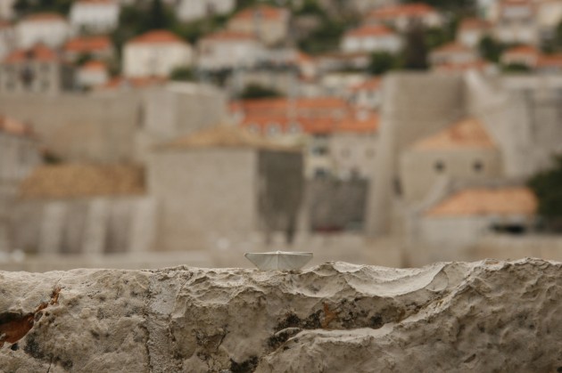 Das Schiffchen auf den Stadtmauern von Dubrovnik / Kroatien.