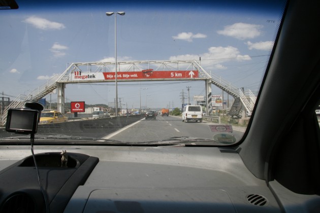 Neue Autobahn kurz hinter Tirana