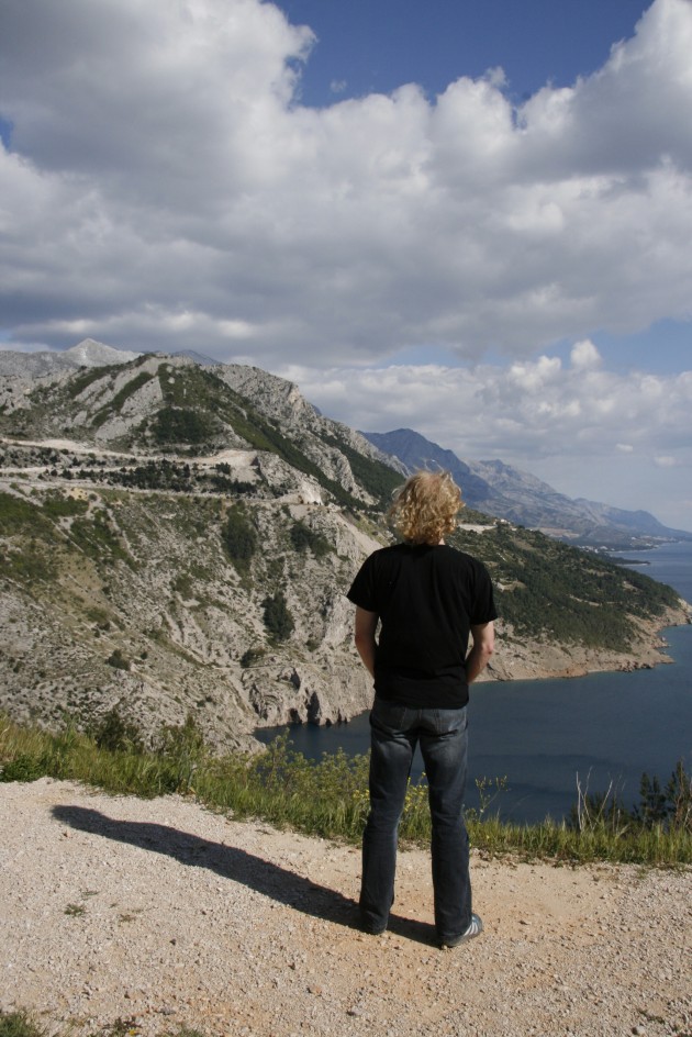 Kurze Pause an der Adriaküste zwischen Split und Dubrovnik