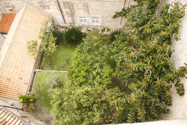 Festung Dubrovnik, Blick in einen Garten