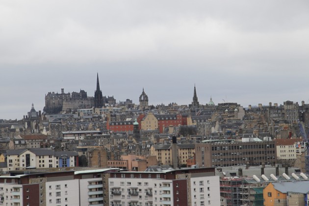 Blick auf Edinburgh von Arthutr’s Seat aus.