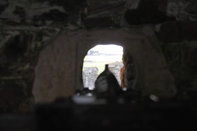 Kanone an einer Schießscharte in Tantallon Castle