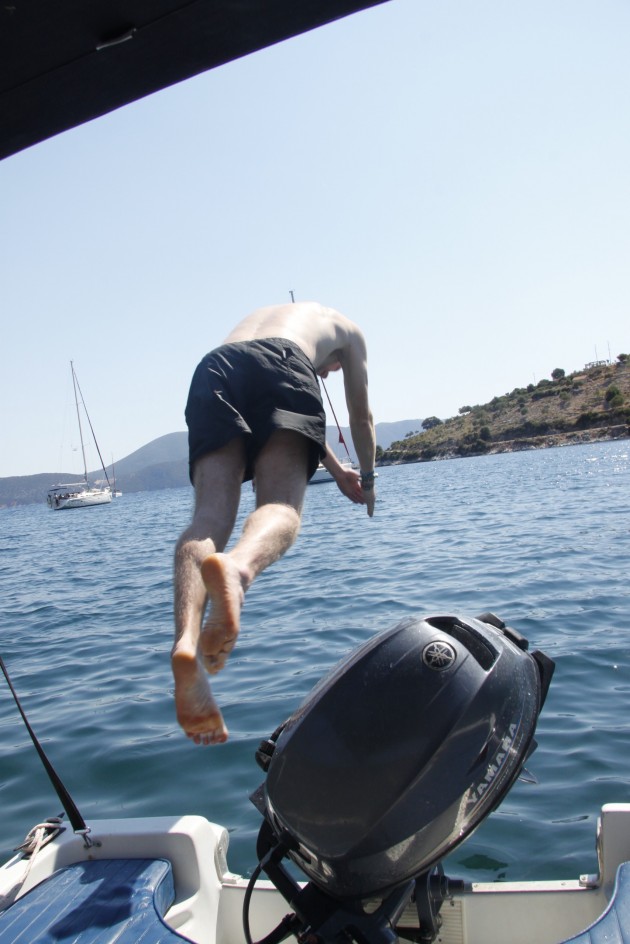 Bootsfahrt von Agia Effimia der Küste entlang nach Norden