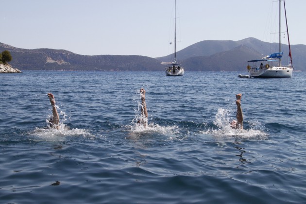 Bootsfahrt von Agia Effimia der Küste entlang nach Norden