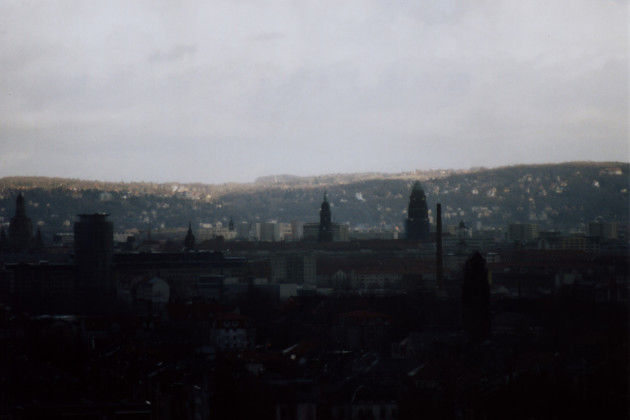 Dresden am frühen Morgen, fotografiert vom Haus Braunsdorfer Straße 125, Blick in Richtung Osten